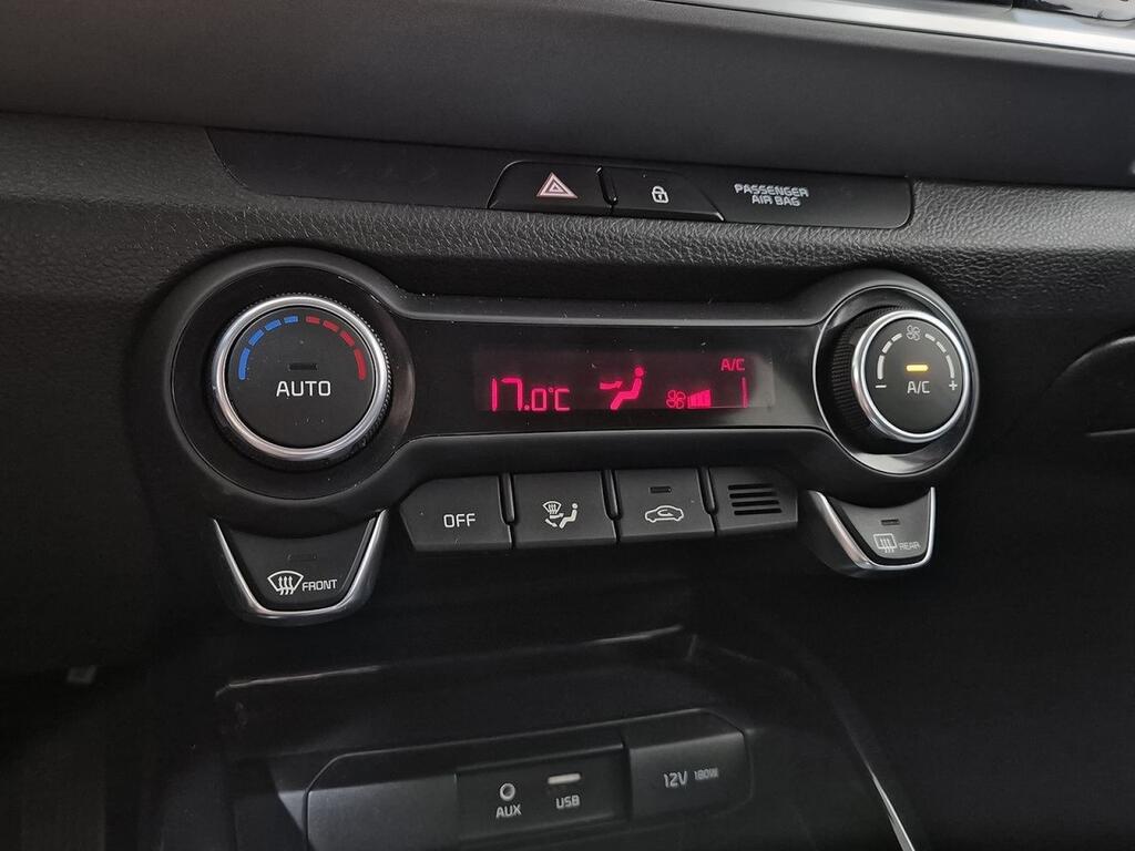 Kia Stonic 1.6 CRDi VGT 100kW (136CV) Drive 23