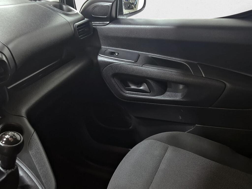 Citroën Berlingo * BERLINGO FURGON 1.5 BLUEHDI 100 TALLA M CONTROL 3P Segunda mano