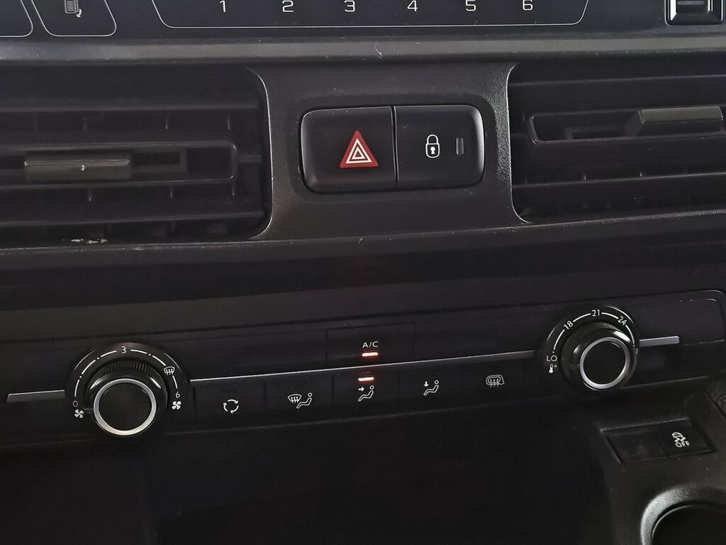 Citroën Berlingo * BERLINGO FURGON 1.5 BLUEHDI 100 TALLA M CONTROL 3P Segunda mano