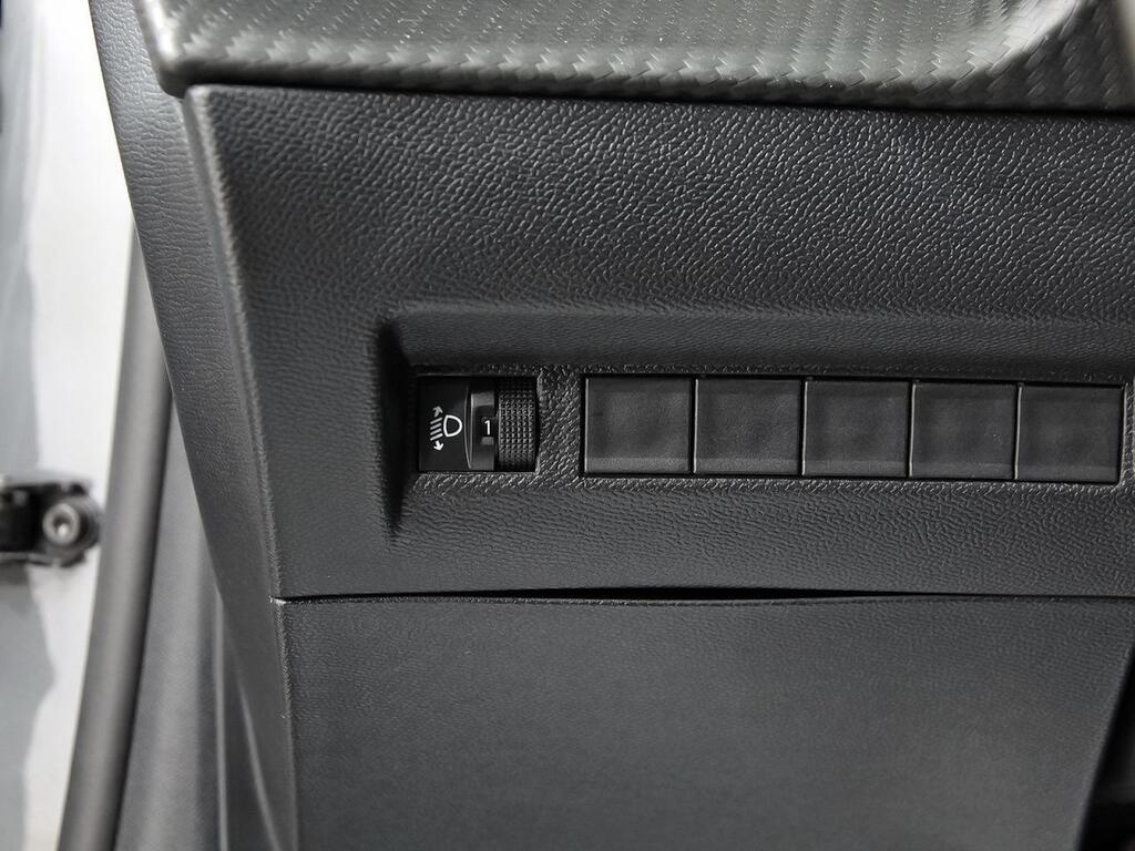 Peugeot 208 Allure Gasolina 100 S&S 6 Vel. MAN Segunda mano