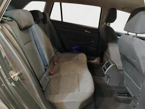 Volkswagen Golf Life 2.0 TDI 85kW (115CV) Variant 8