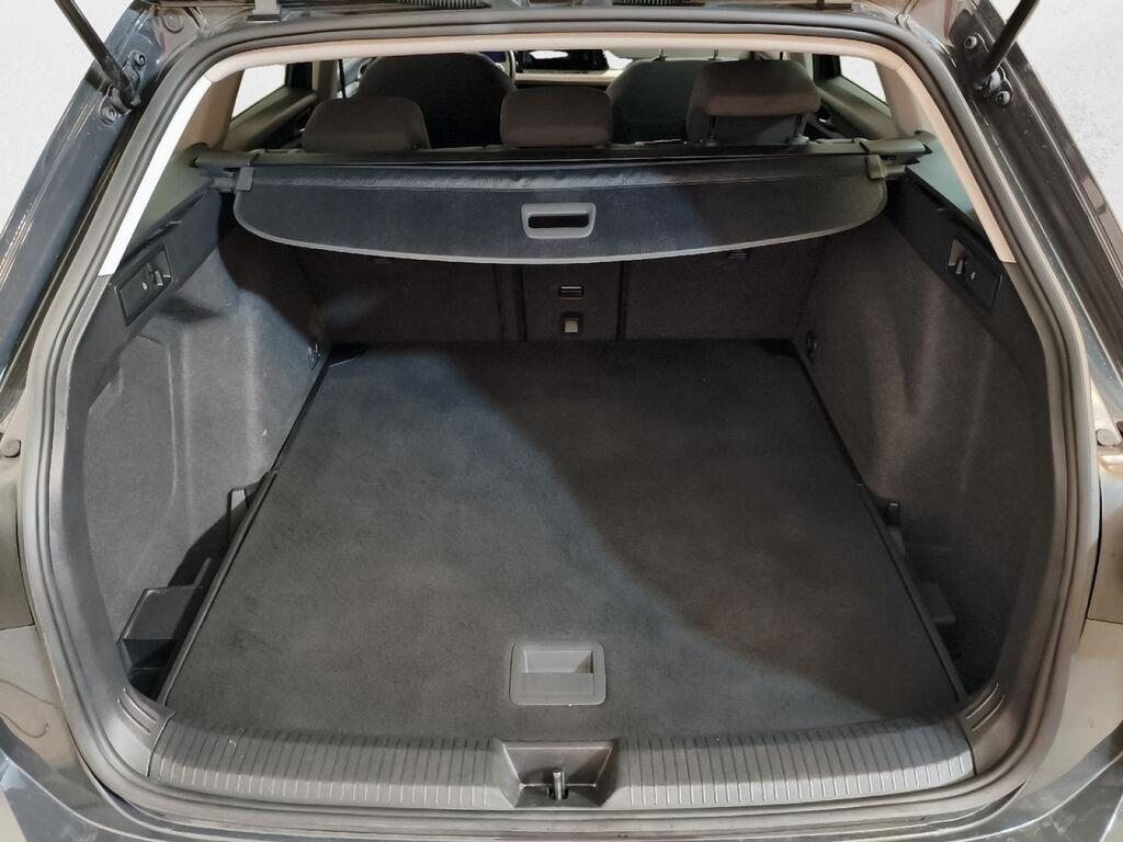 Volkswagen Golf Life 2.0 TDI 85kW (115CV) Variant Segunda mano