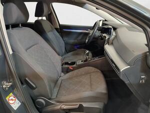 Volkswagen Golf Life 2.0 TDI 85kW (115CV) Variant 7