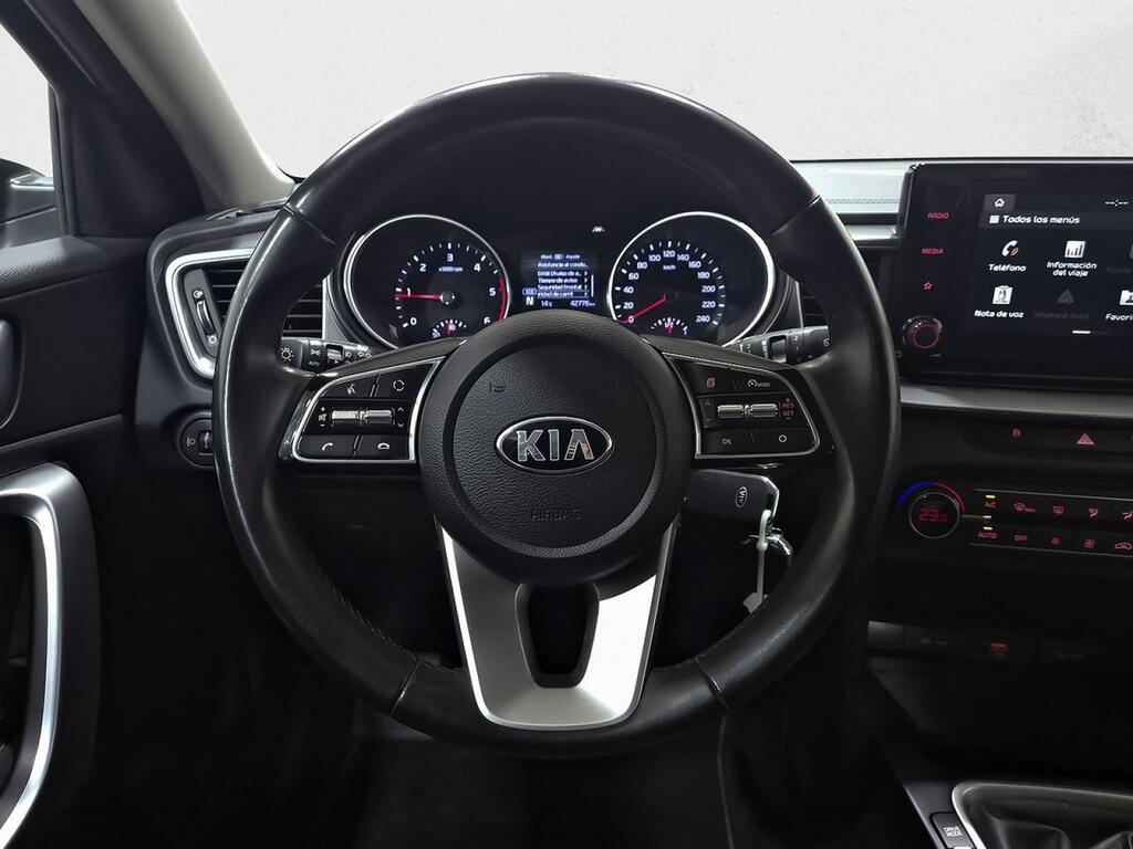 Kia XCeed 1.6 MHEV iMT Drive 100kW (136CV) Segunda mano