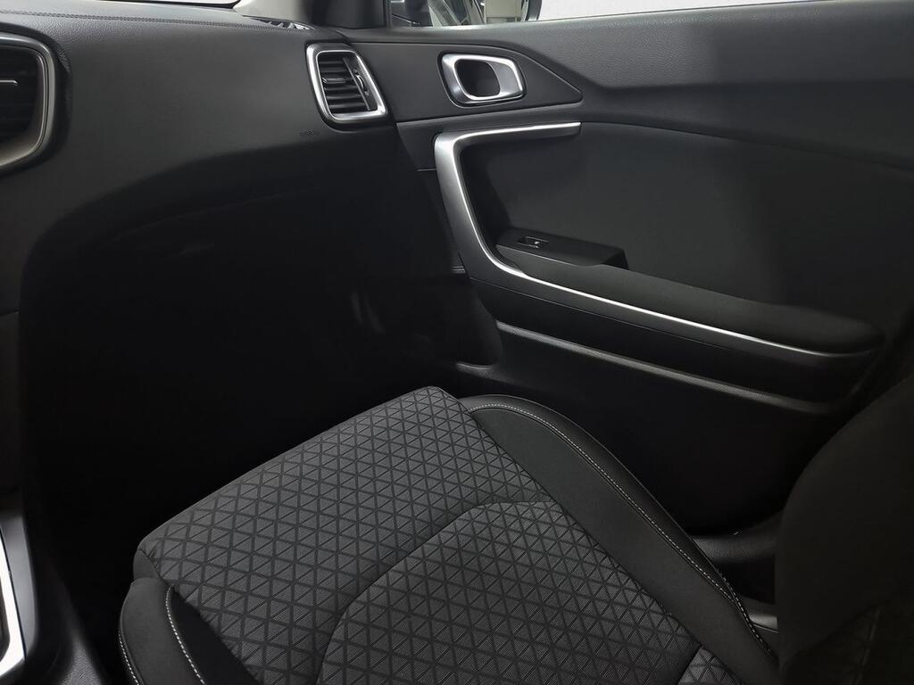 Kia XCeed 1.6 MHEV iMT Drive 100kW (136CV) Segunda mano