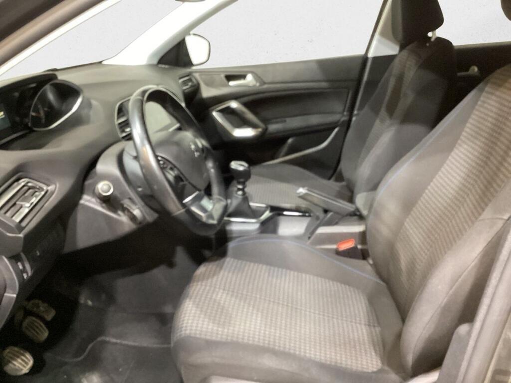 Peugeot 308 5p Style BlueHDi 130 S&S Segunda mano