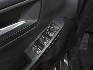 Ford Kuga ST-Line 2.5 Duratec FHEV 140kW Auto 11