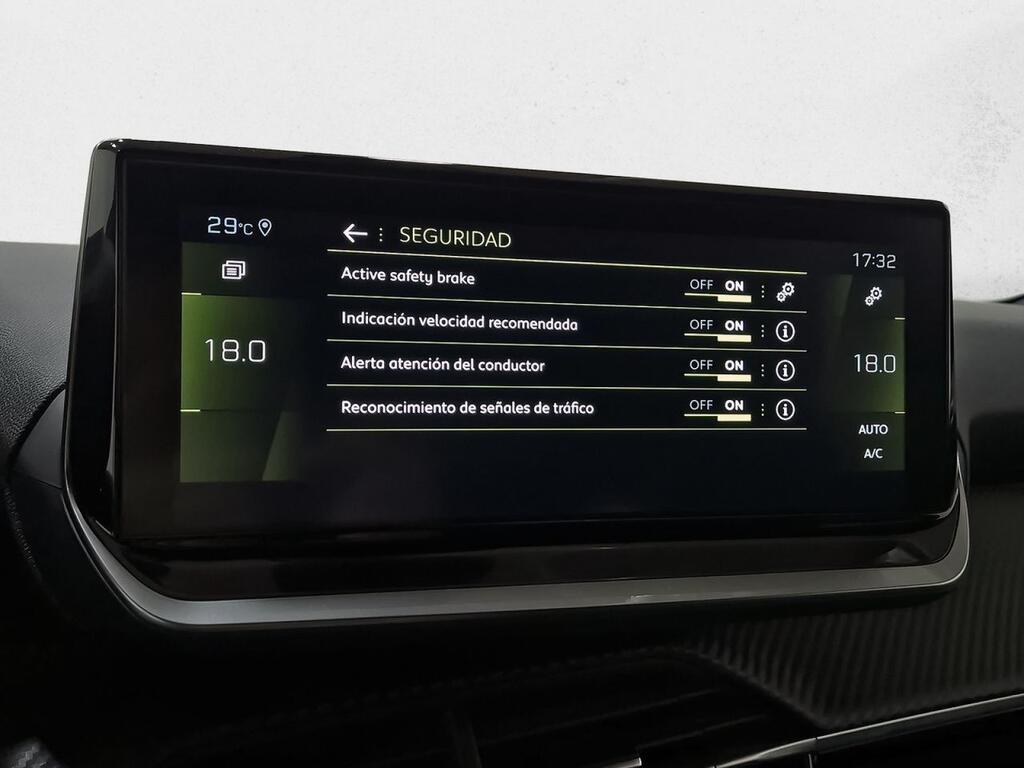 Peugeot 2008 Allure Pack BlueHDI 130 S&S EAT8 Segunda mano