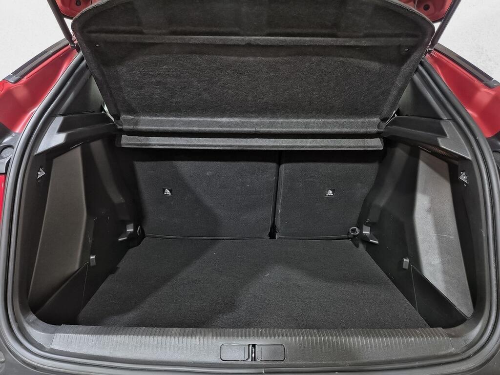 Peugeot 2008 Allure Pack BlueHDI 130 S&S EAT8 Segunda mano