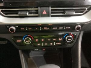 Kia Niro 1.6 GDi HEV 104kW (141CV) Drive 14