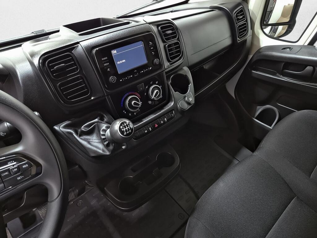 Citroën Jumper * JUMPER 2.2 BHDI 103KW L3H2 3.5T 4P Segunda mano