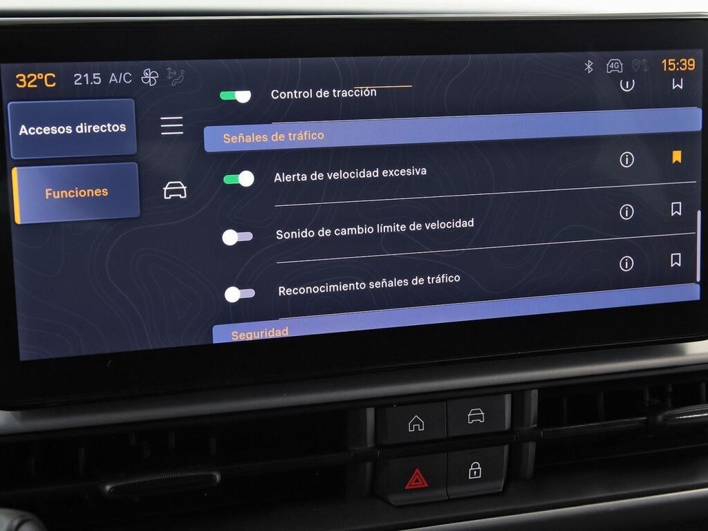 Jeep Avenger 1.2 eHybrid 74kW (100CV) Altitude Segunda mano
