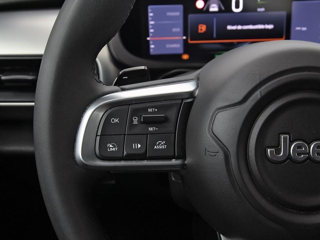 Jeep Avenger 1.2 eHybrid 74kW (100CV) Altitude Segunda mano