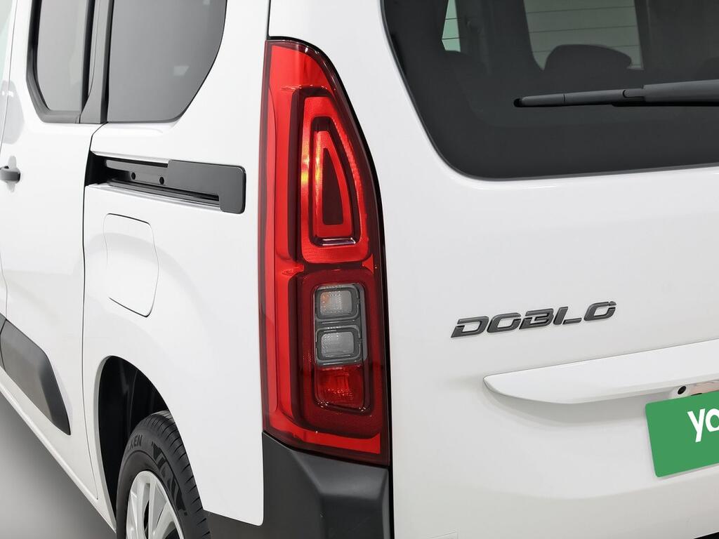 Fiat Doblo 1.5 75kW (100CV) diésel MT6 Talla M Segunda mano