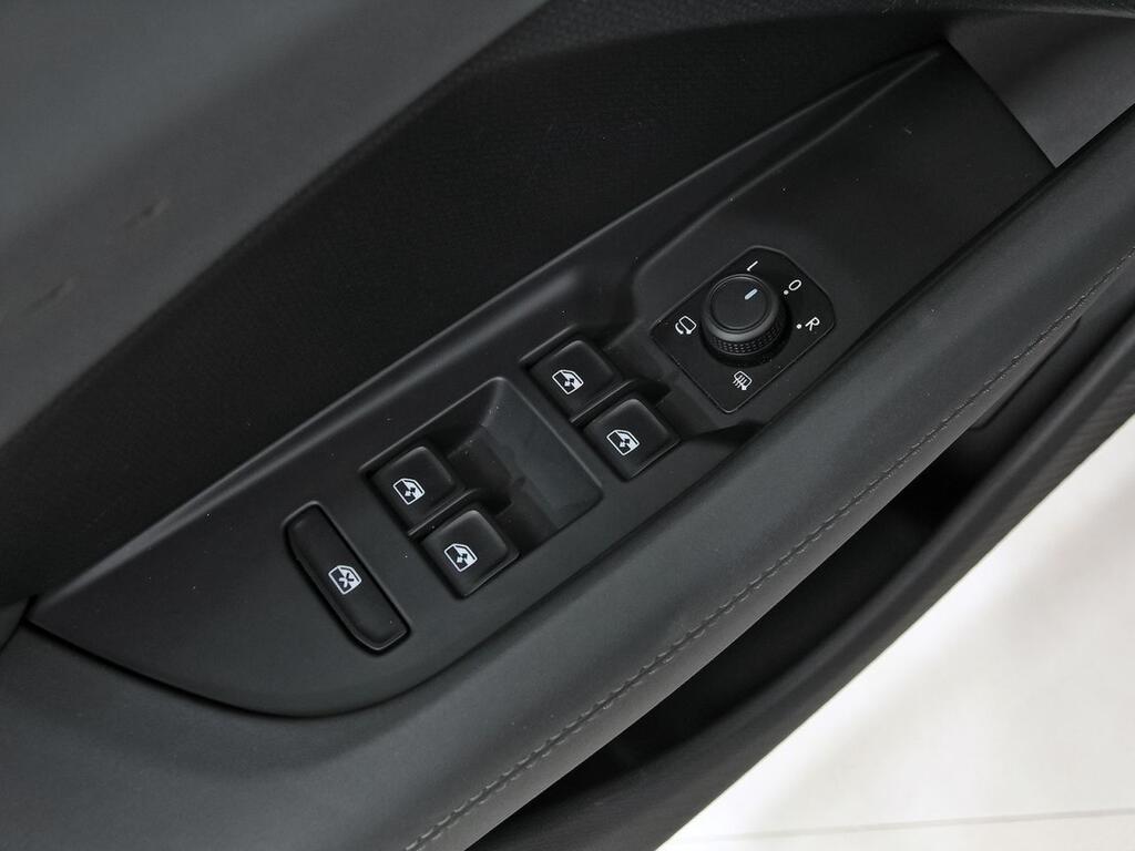 CUPRA Terramar 1.5 eTSI 110kW (150 CV) DSG Segunda mano
