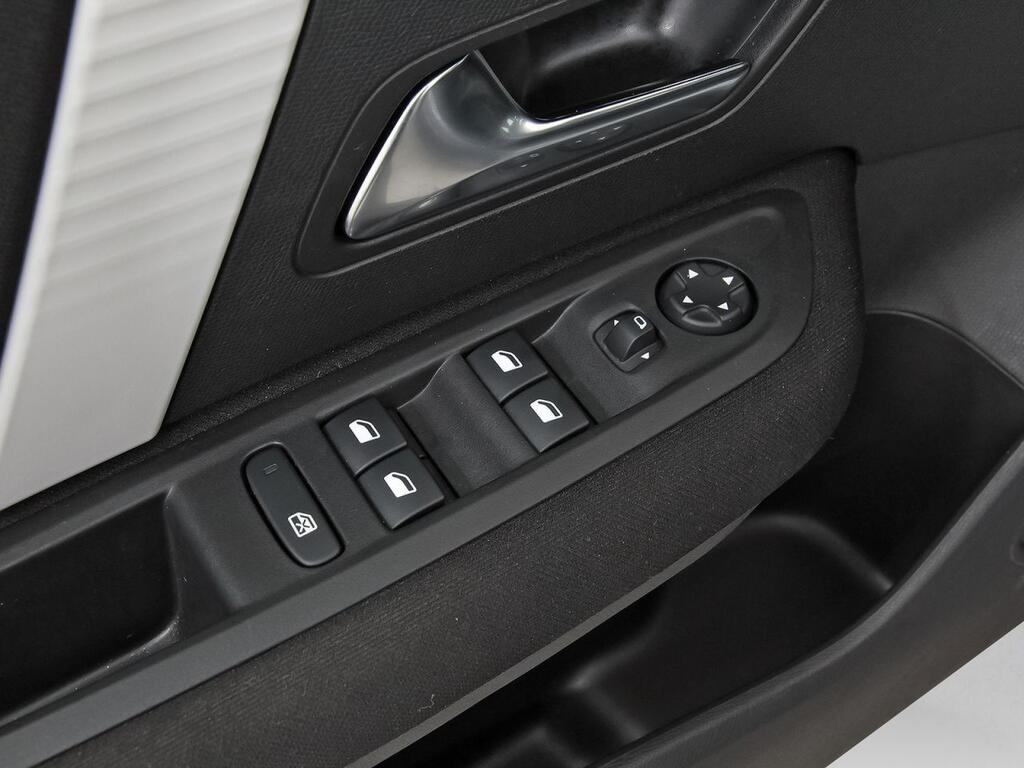 Citroën C4 X PureTech 100 S&S 6v You Segunda mano