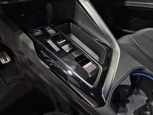 Peugeot 3008 Hybrid 225 e-EAT8 GT 29