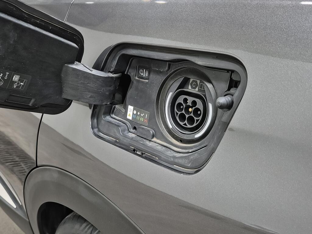 Peugeot 3008 Hybrid 225 e-EAT8 GT Segunda mano