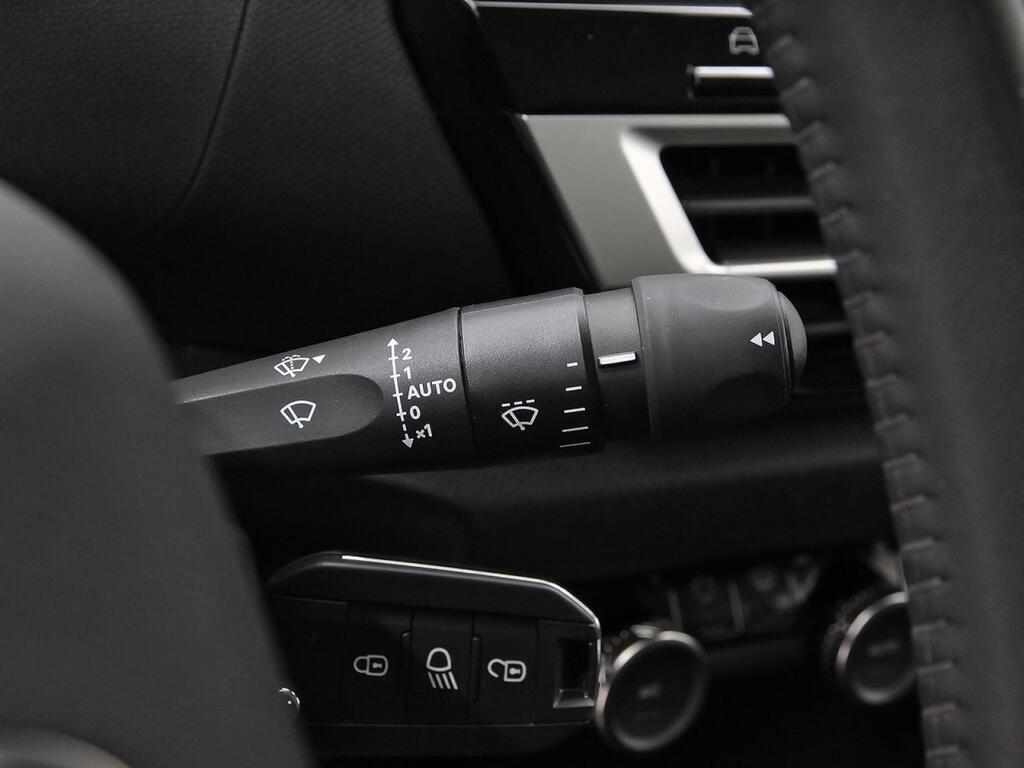 Citroën C4 Hybrid 136 e-DCS6 Plus Segunda mano