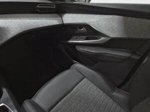 Peugeot 3008 Hybrid 1.2 100KW Allure eDCS6 32