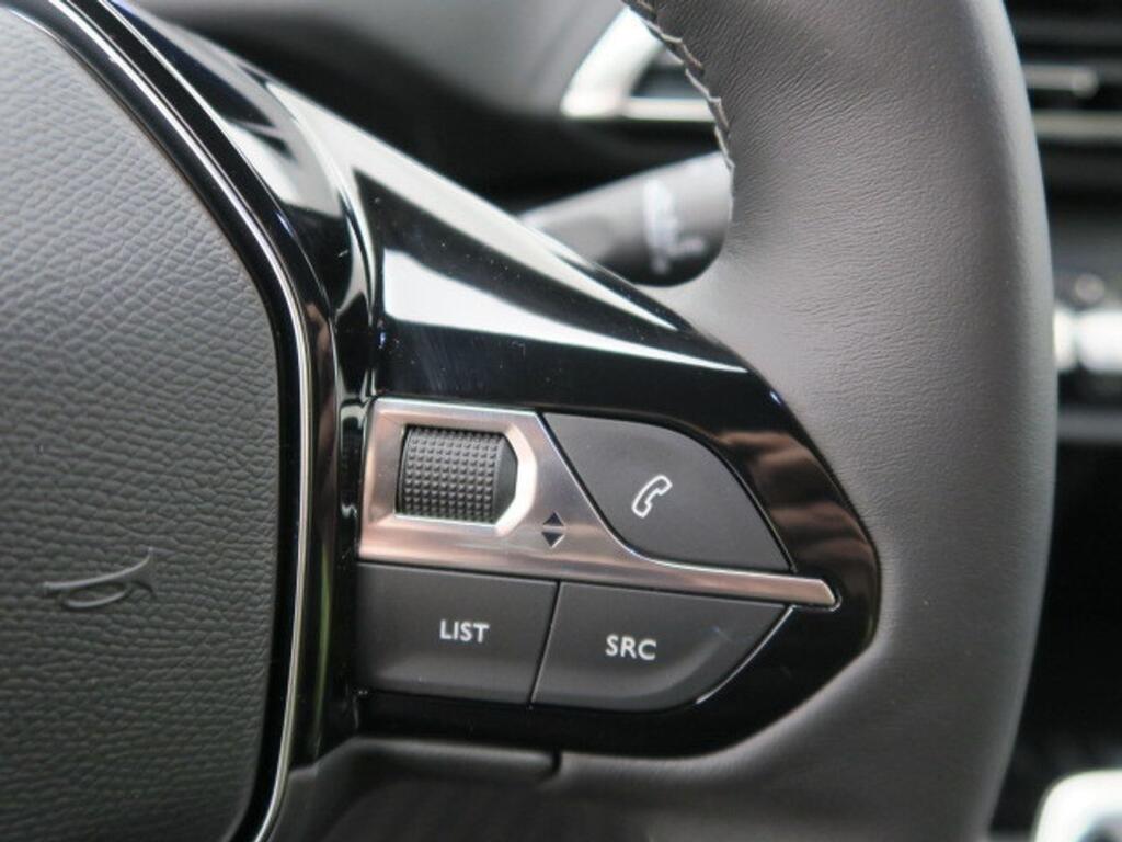 Peugeot 3008 1.2 PureTech 96KW (130CV) S&S Allure Segunda mano