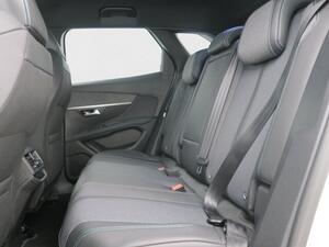 Peugeot 3008 1.2 PureTech 96KW (130CV) S&S Allure 17
