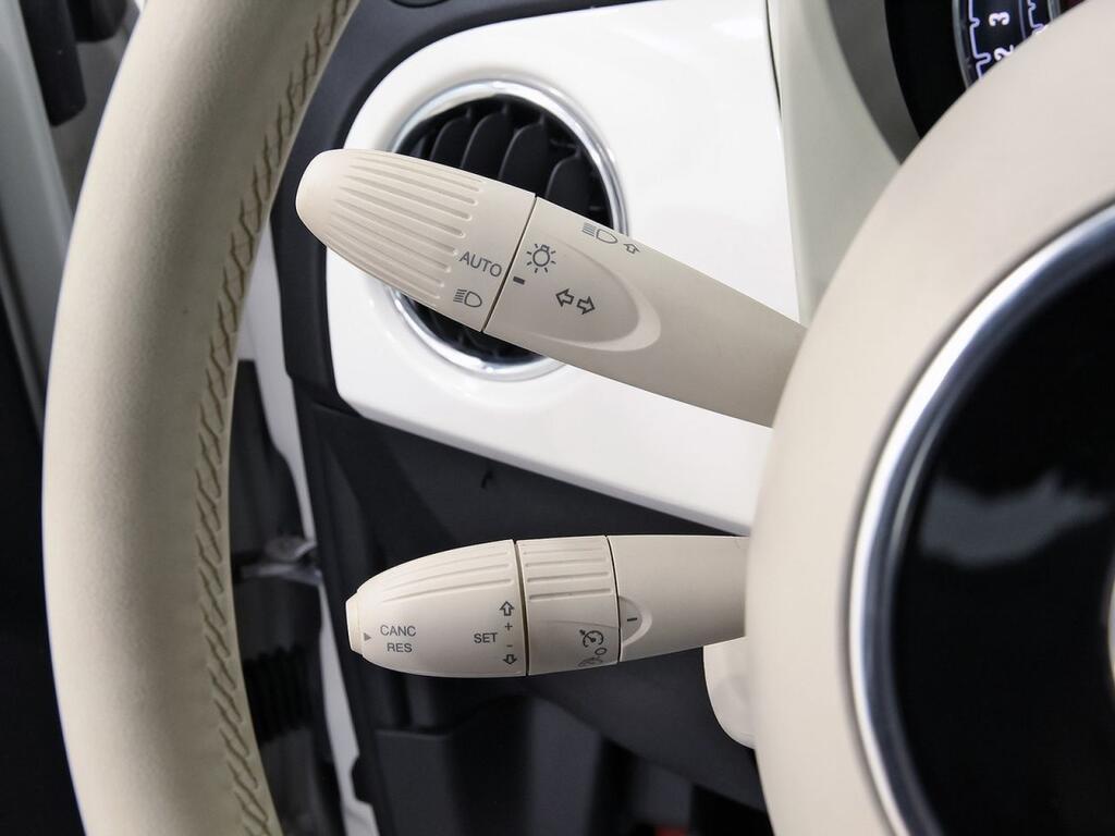 Fiat 500 Dolcevita 1.0 Hybrid 51KW (70 CV) Segunda mano