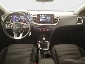 Kia XCeed 1.5 MHEV iMT Drive 118kW (160CV) 9