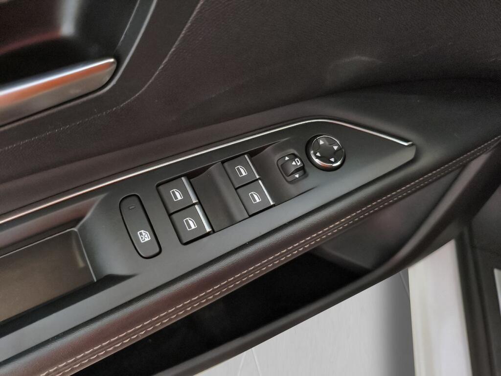 Peugeot 3008 1.2 PureTech 96KW S&S GT EAT8 Segunda mano