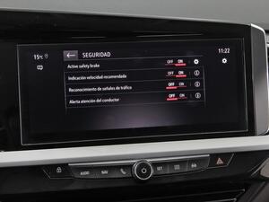 Opel Grandland 1.2 Turbo Design & Tech 26