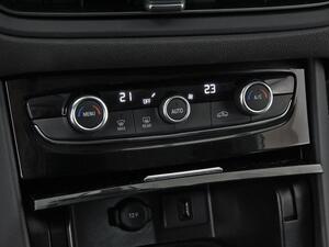 Opel Grandland 1.2 Turbo Design & Tech 28