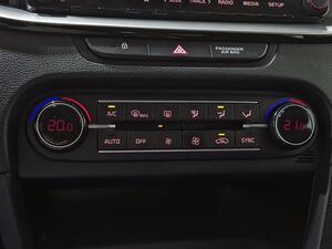 Kia XCeed 1.0 T-GDi Tech 88kW (120CV) 32