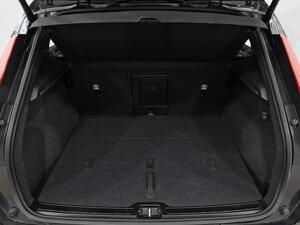 Volvo XC40 2.0 B3 G Core Auto 9