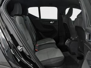 Volvo XC40 2.0 B3 G Core Auto 8