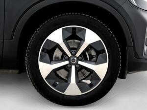 Volvo XC40 2.0 B3 G Core Auto 10