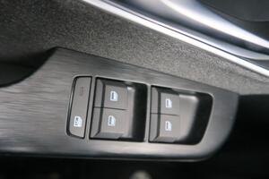 MG ZS COMFORT 1.5 HYBRID+ 197 CV 5P 8