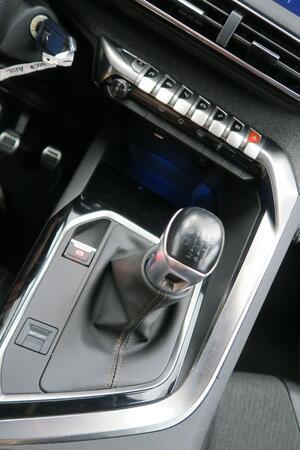 Peugeot 3008 3008 GT LINE 1.2 PURETECH 130CV MAN 5P 11