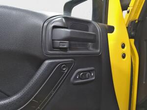 Jeep Wrangler WRANGLER 2.8 CRD SPORT 3P 13