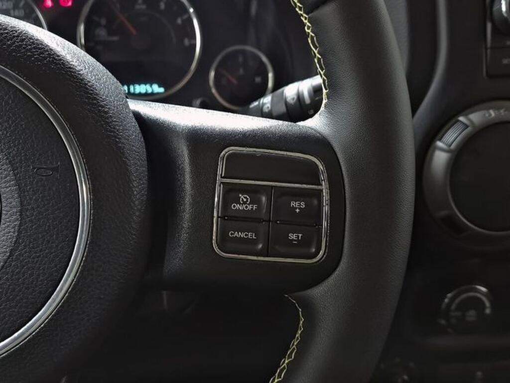 Jeep Wrangler WRANGLER 2.8 CRD SPORT 3P Segunda mano