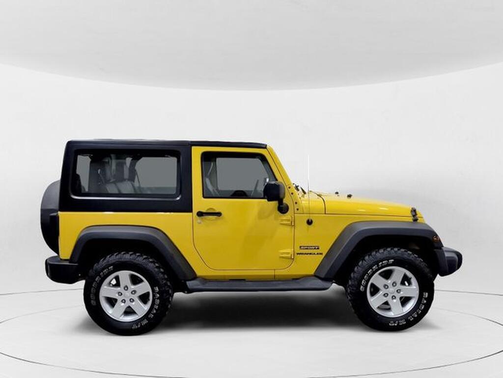 Jeep Wrangler WRANGLER 2.8 CRD SPORT 3P Segunda mano