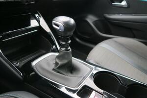 Peugeot 208 208 1.2 PURETECH 100CV ALLURE 5P 15