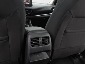 Nissan Qashqai QASHQAI 1.3 DIG-T MHEV 140CV N-CONNECTA 5P(TECHO+BITONO) 34