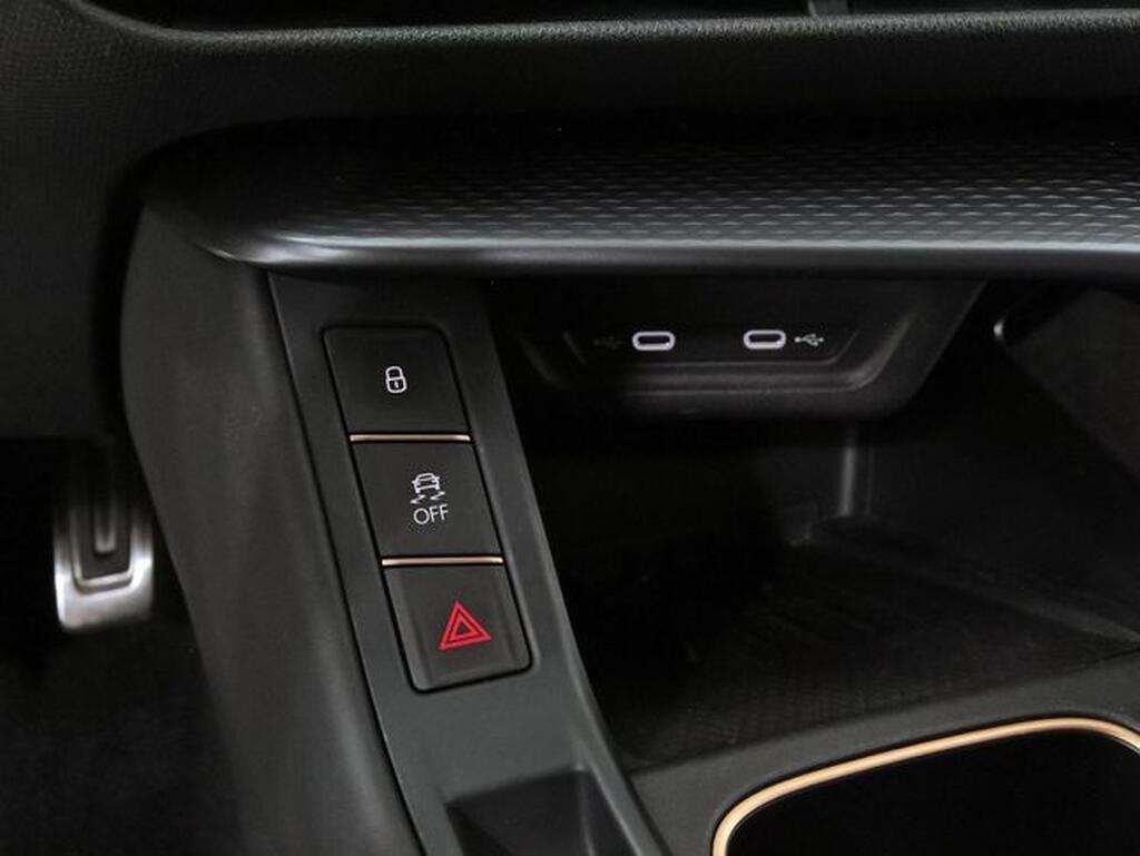 CUPRA Terramar TERRAMAR 1.5 PHEV 204 DSG 5P Segunda mano