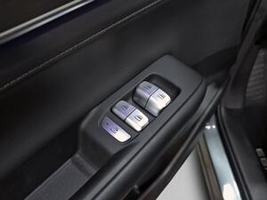 Ebro S800 1.5 TGDI PHEV Premium E-CVT 13