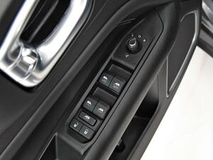 Jeep Compass COMPASS 1.6 MJET 130 LIMITED FWD 5P 33