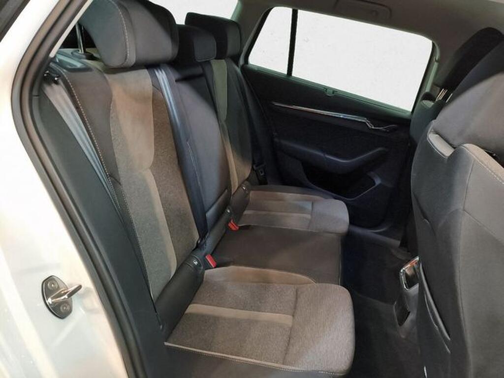 Skoda Octavia OCTAVIA KOMBI 2.0 TDI SCOUT 200 DSG AWD 5P Segunda mano