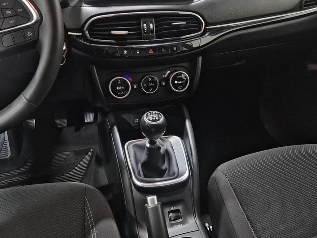 Fiat Tipo TIPO 1.6 MULTIJET CITY LIFE 5P Segunda mano