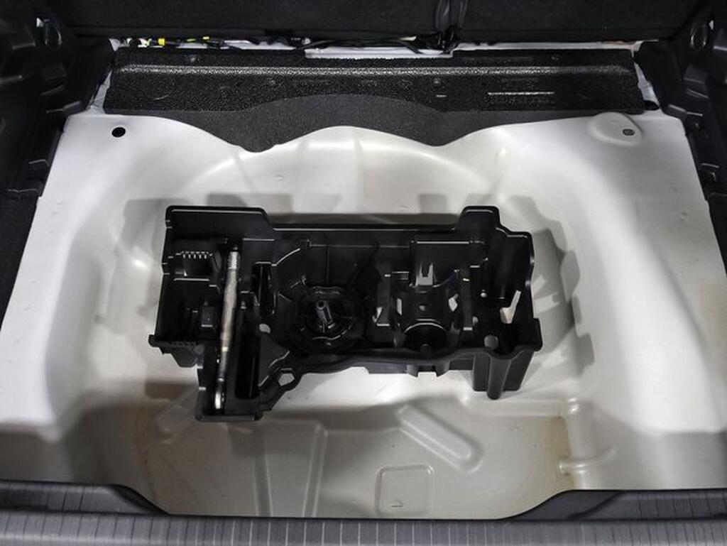 Citroën C4 C4 1.2 PURETECH 130 PLUS 5P Segunda mano