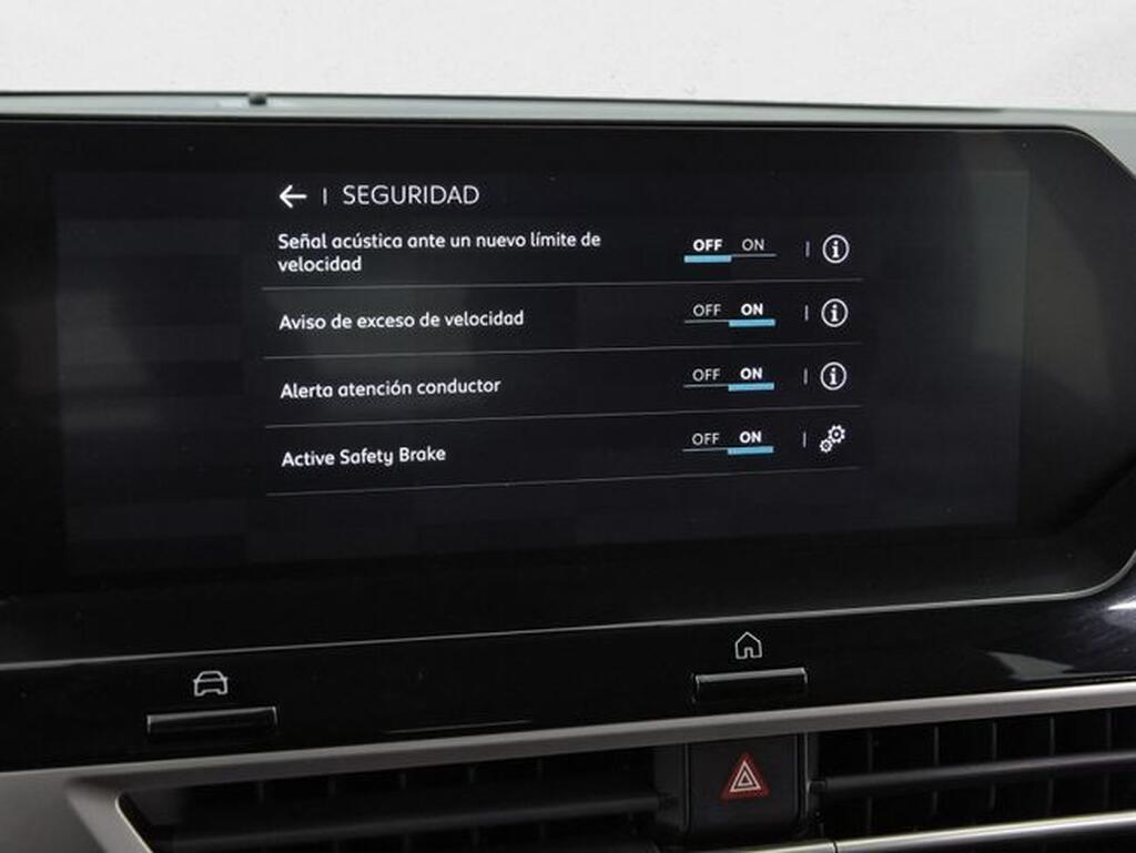 Citroën C4 C4 1.2 HYBRID MHEV 136 EDCS6 PLUS 5P Segunda mano