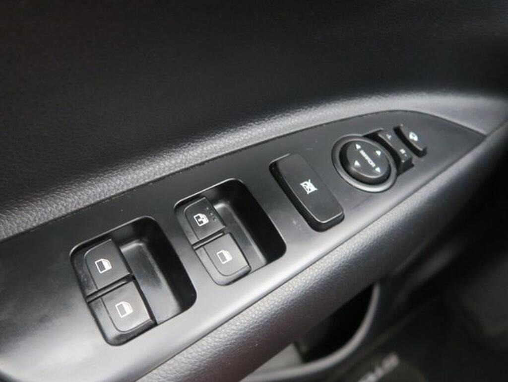 Kia Stonic 1.0 T-GDi 74kW (100CV) MHEV iMT Drive 12